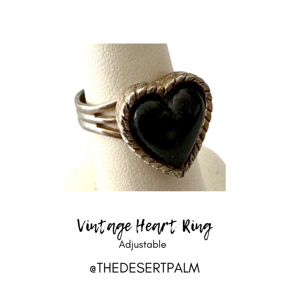Vintage Dark Gray Heart Ring 🖤 | Adjustable Silver/Gold Tone Statement Ring